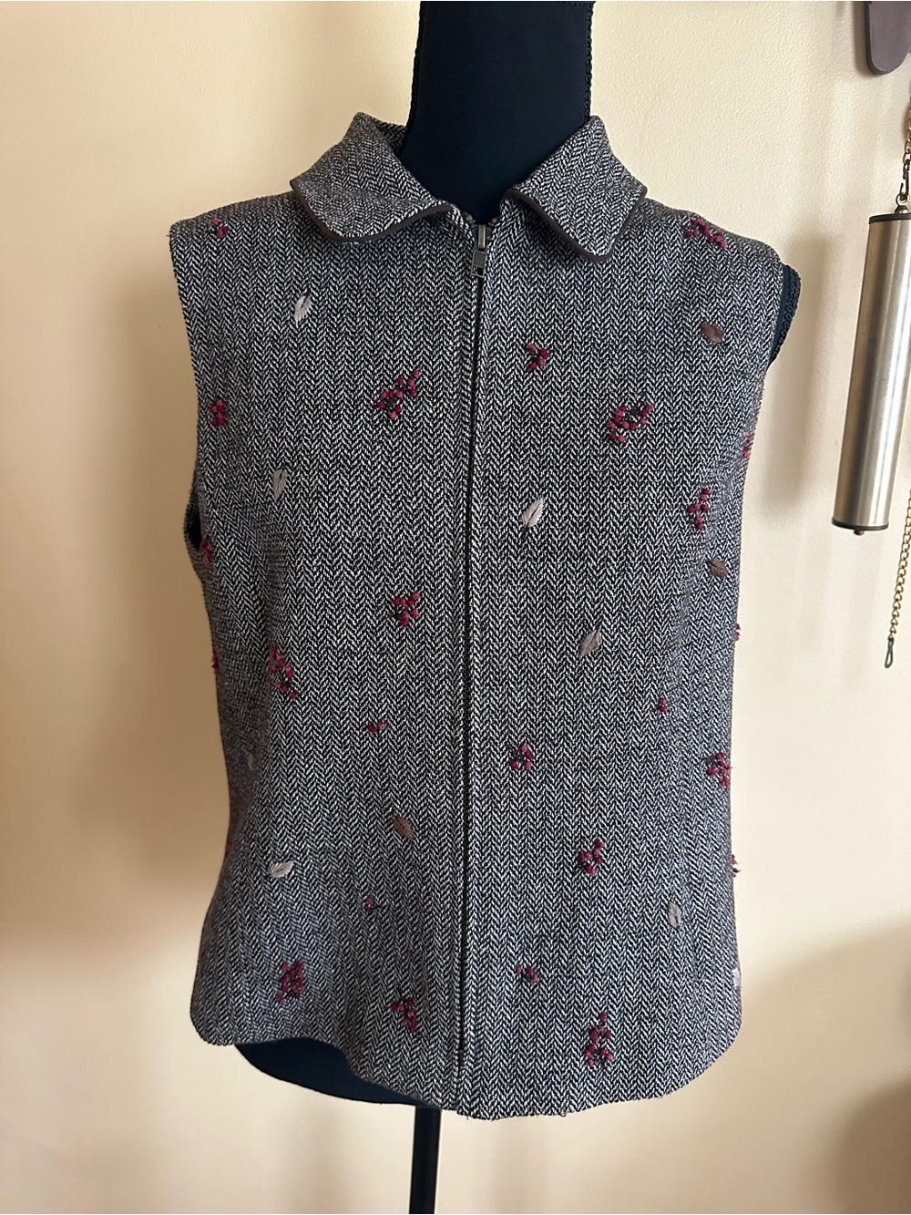 Women’s M Talbots Wool-blend Tweed Lined Embroidered Vest Full Zip Autumn Fall